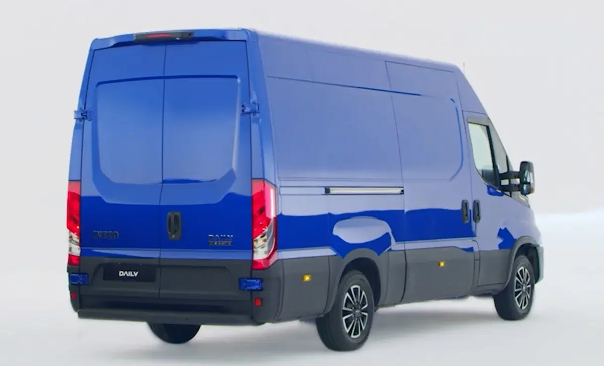 Iveco Daily Furgone 35S60EV PLM-TA Furgone Elettrico Blue Power 1 Batterie (4)