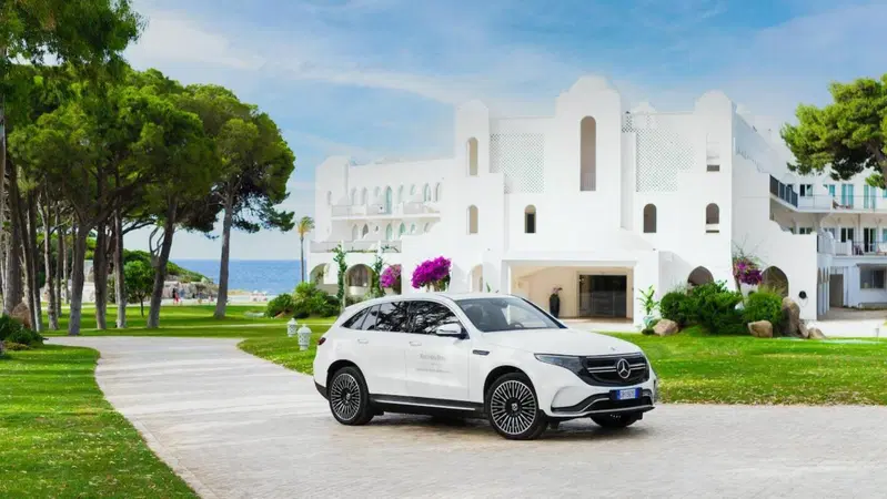 Electriqa Tour, Mercedes presenta la mobilit&agrave; sostenibile