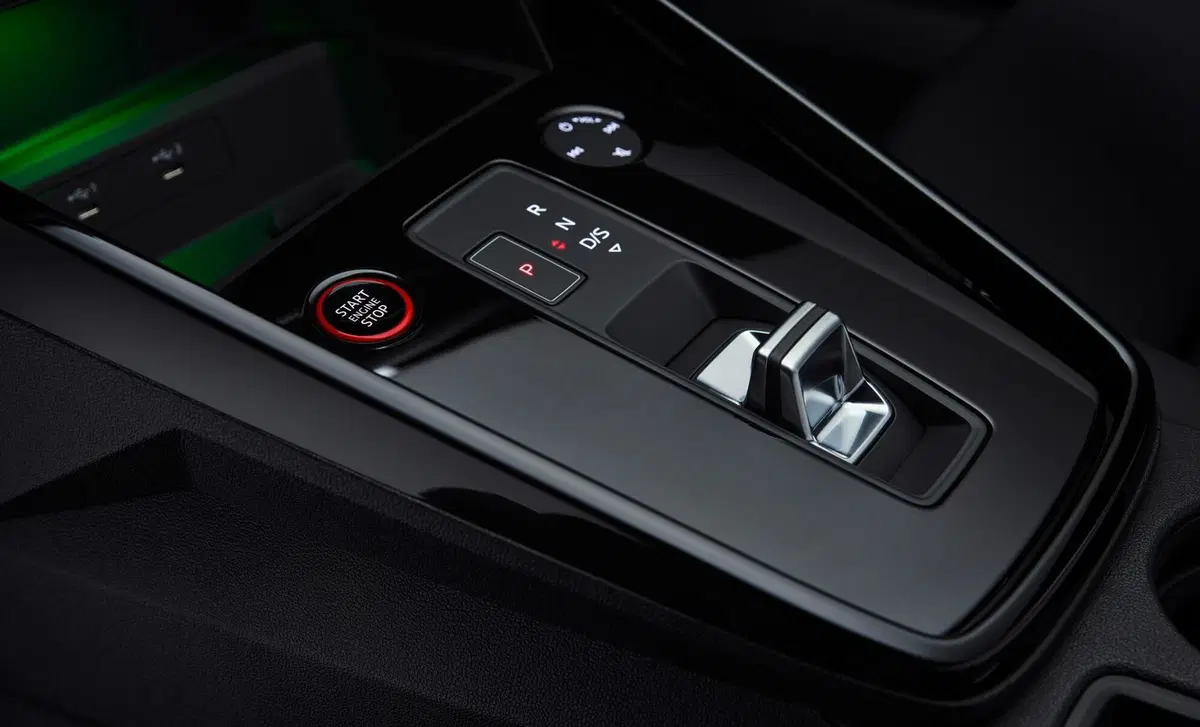 Audi RS 3 3 TFSI quattro S tronic (42)
