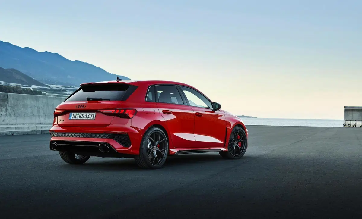 Audi RS 3 Sportback 3 TFSI quattro S tronic (27)
