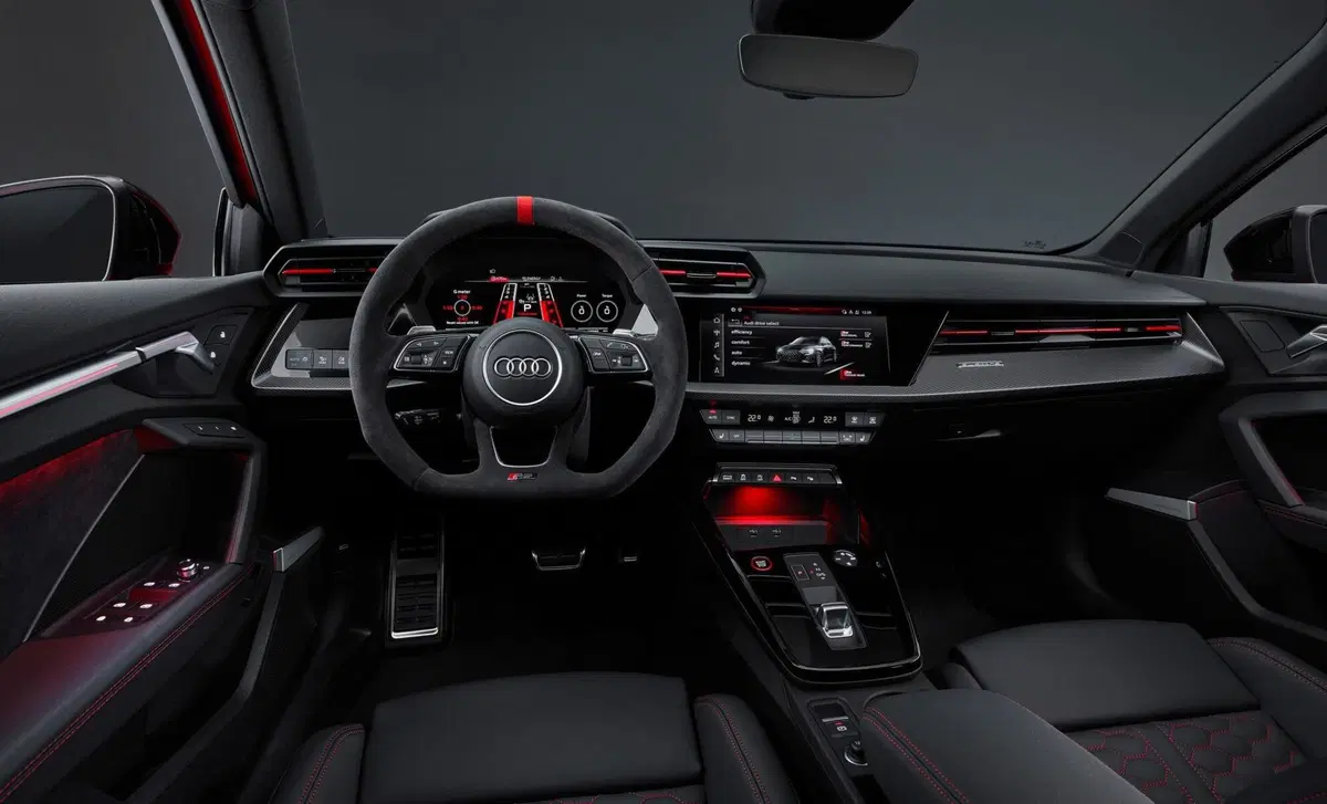 Audi RS 3 Sportback 3 TFSI quattro S tronic (34)