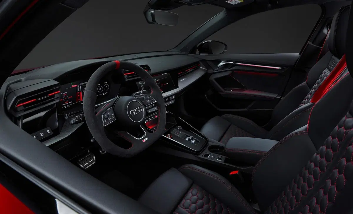 Audi RS 3 Sportback 3 TFSI quattro S tronic (35)