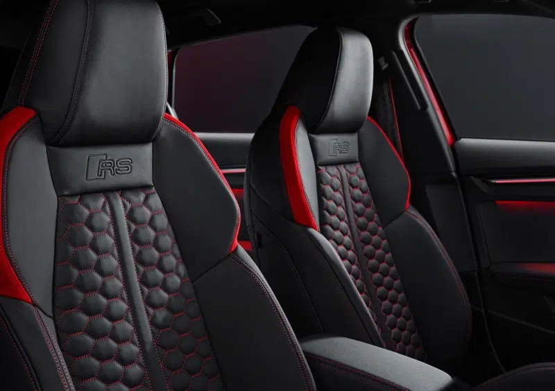 Audi RS 3 Sportback (2021-->>) (36)