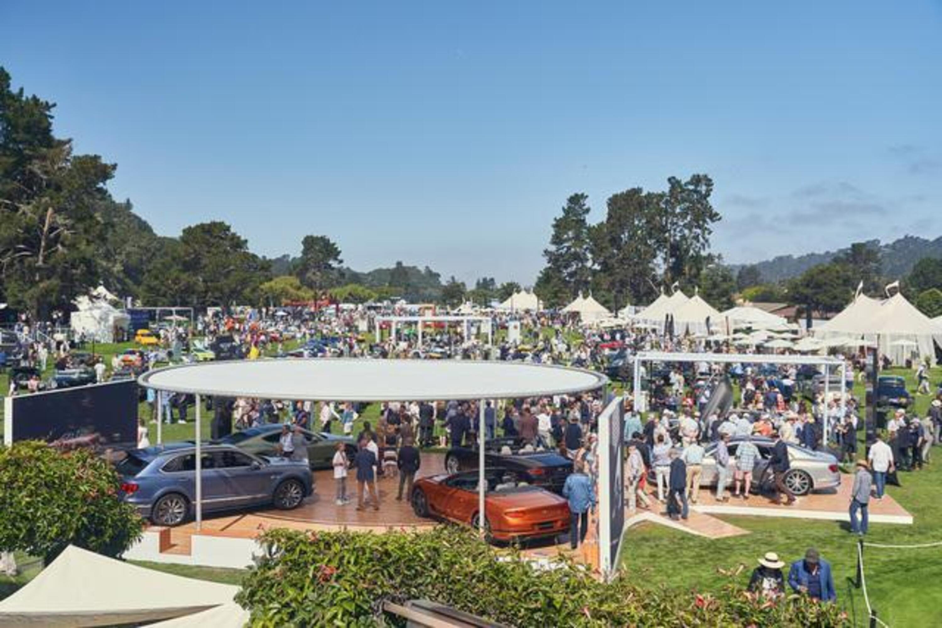 La Monterey Car Week esalta i motori VERI e gli appassionati RICCHI, Ma che bella