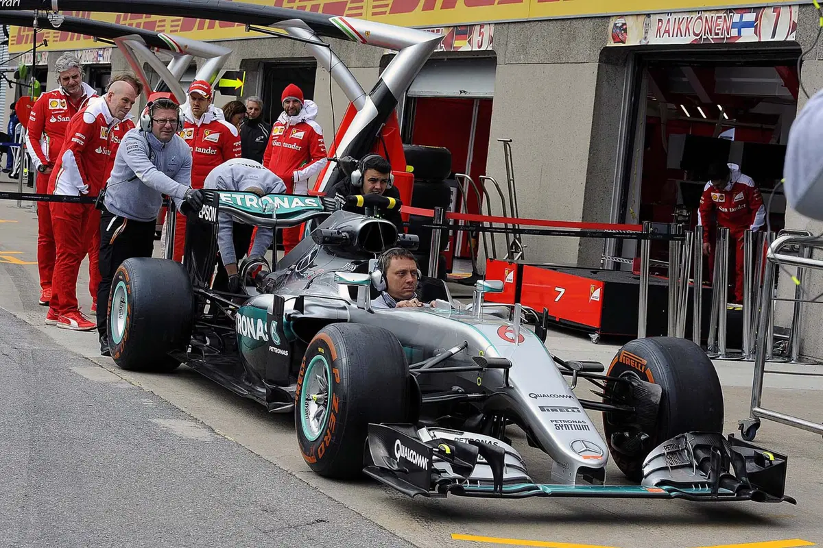 F1, Gp Canada 2016, FP2: Hamilton al top (5)