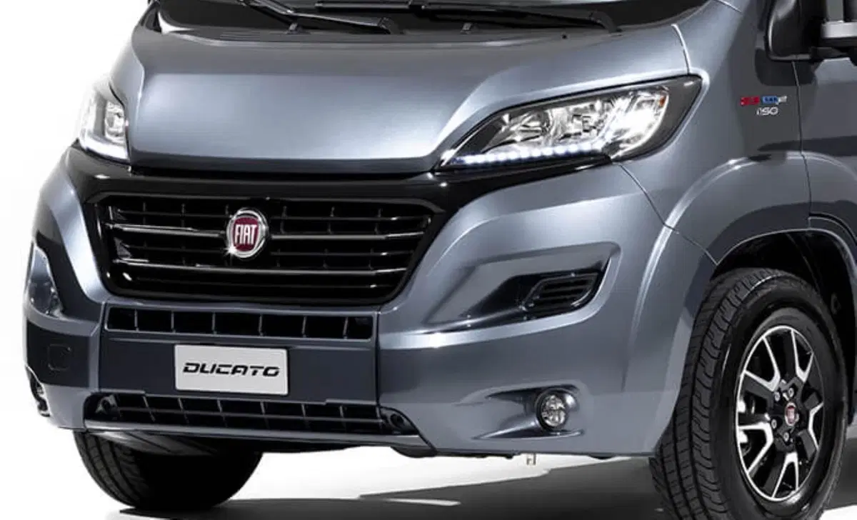 Fiat Ducato Furgone Vetrato 33 MH1 2.2 mjt3 140cv  serie 8 (12)