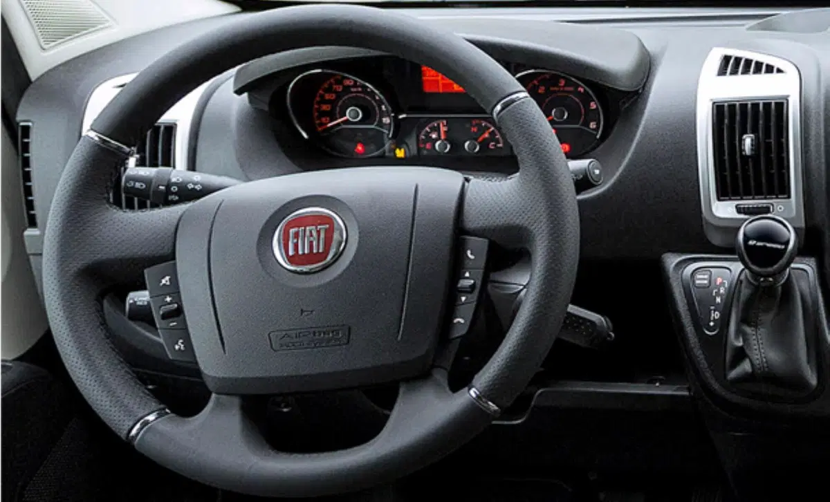 Fiat Ducato Furgone Vetrato 33 MH1 2.2 mjt3 140cv  serie 8 (10)