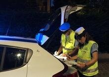 Modena, neopatentata ubriaca travolge due auto in sosta
