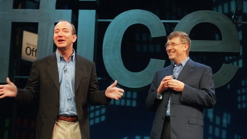 Bezos e Gates investono nell&#039;elettrico e nella ricerca di minerali
