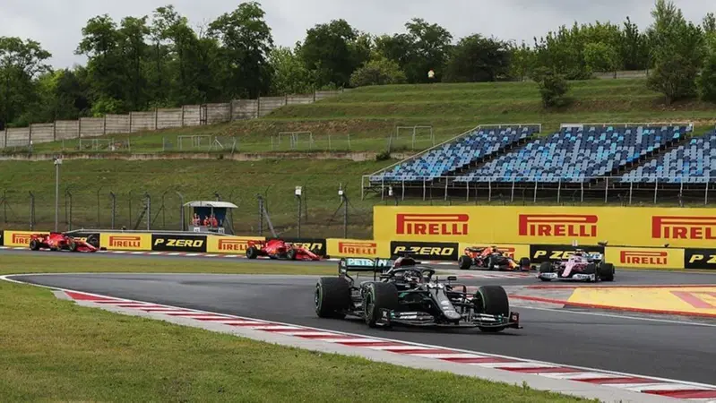 F1 d'agosto, Quelli del gran pass non il green pass (e tifano Verstappen)