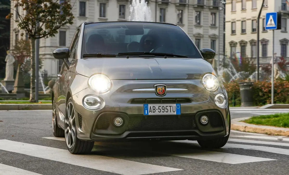 Abarth 595 Cabrio (2012-24) (4)