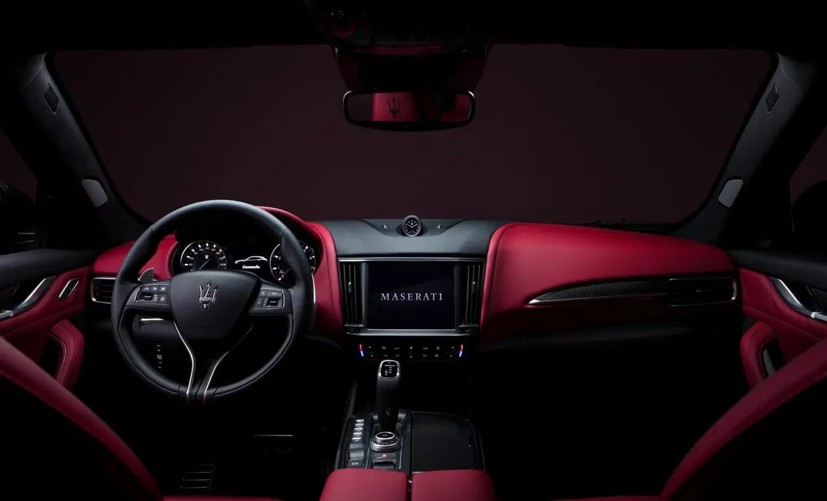 Maserati Levante Levante 2.0 mhev GT Ultima 330cv auto (9)