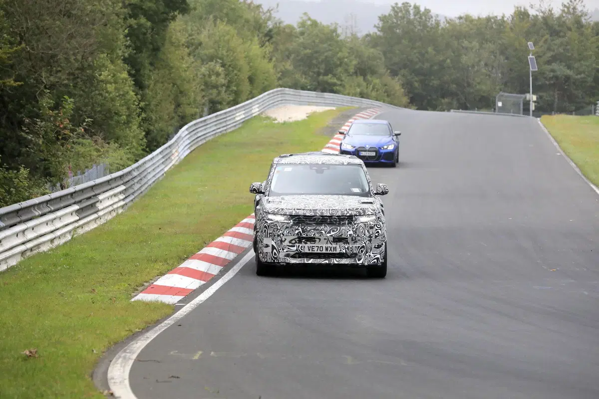 Foto spia: Range Rover Sport SVR (2)