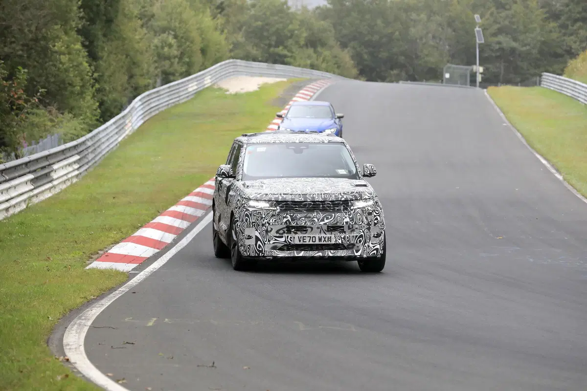 Foto spia: Range Rover Sport SVR (3)