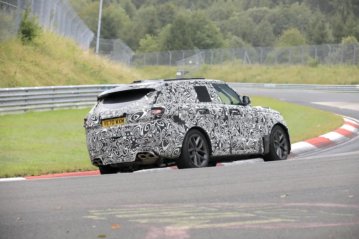 Foto spia: Range Rover Sport SVR (6)