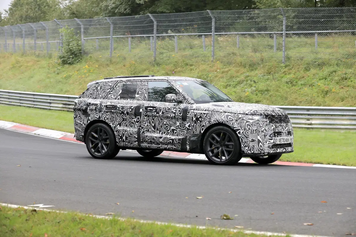 Foto spia: Range Rover Sport SVR (8)
