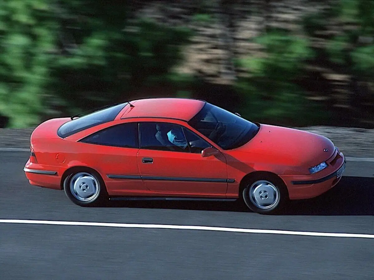 30 anni e 4 ruote, Confronto coupé: Opel Calibra Vs Nissan 200SX (Silvia) (6)