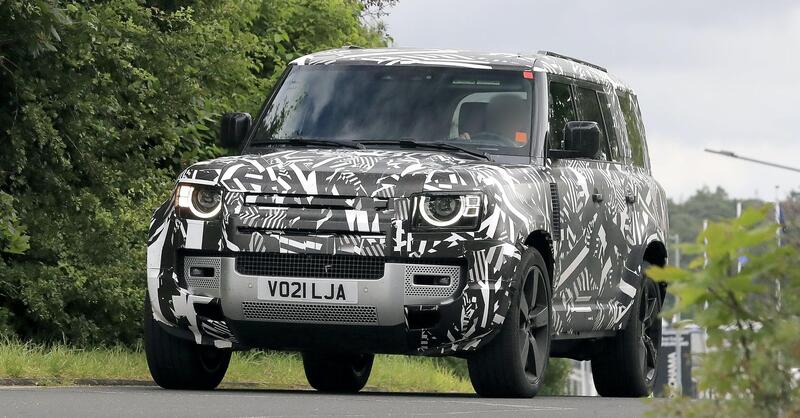 Land Rover Defender 130: le prime foto spia