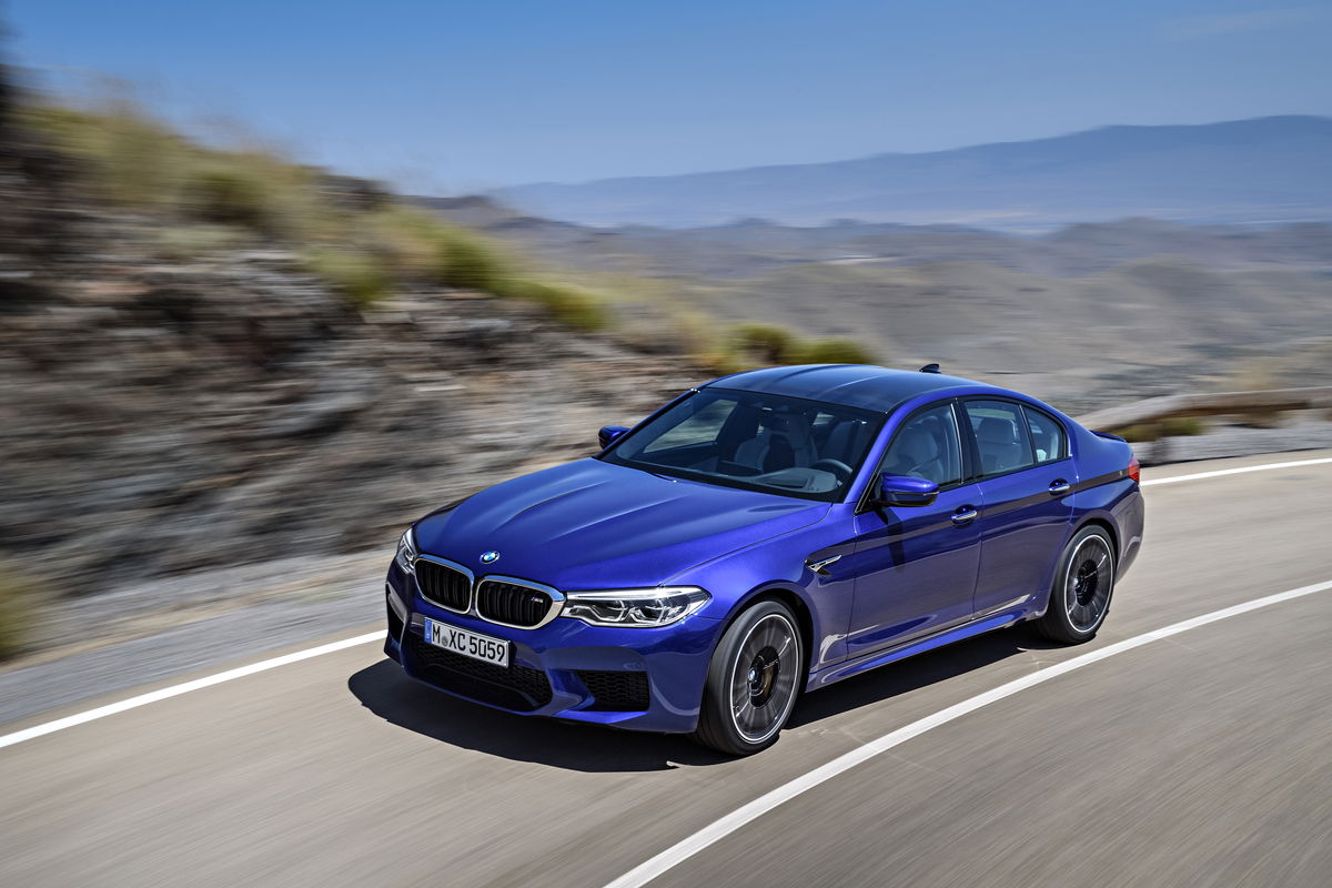 Nuova M5, Il V8 BMW mette la spina - News 