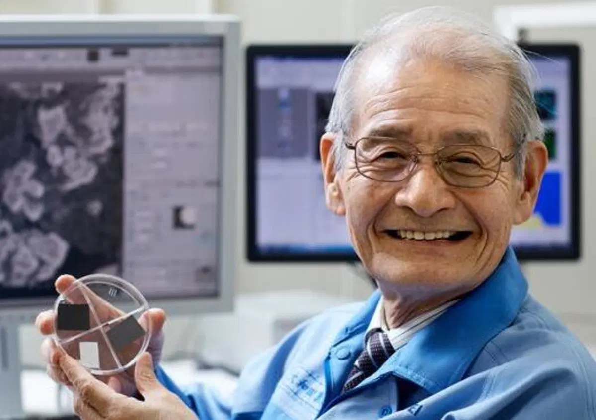 Il Premio Nobel Yoshino: il futuro dell'auto &egrave; nelle mani di Apple