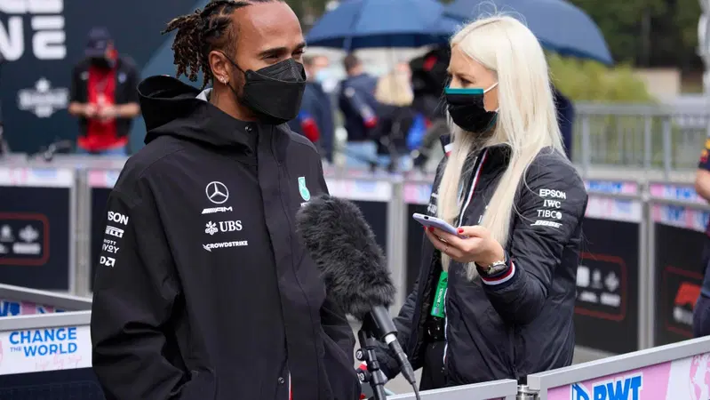 F1, Hamilton: "La battaglia con Verstappen sar&agrave; ancora pi&ugrave; dura"