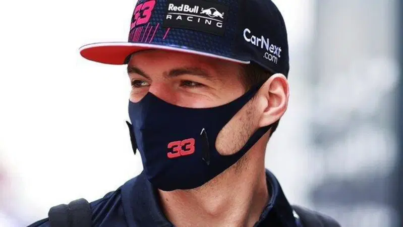F1, Verstappen: "Il vantaggio di Hamilton non &egrave; l'esperienza ma la macchina"