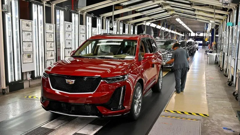 In GM superano anche Tesla? Il nuovo volante "spaziale"