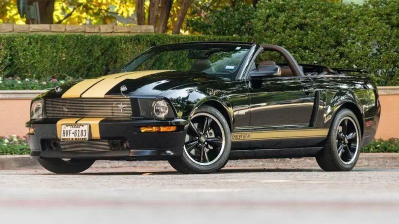 Una Mustang Shelby GT Convertible "per tutti"? In vendita la versione Hertz