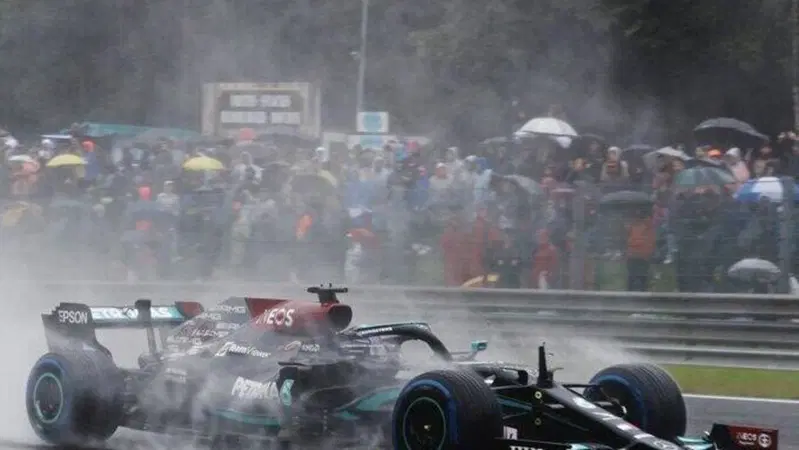 F1, Hamilton attacca Michael Masi