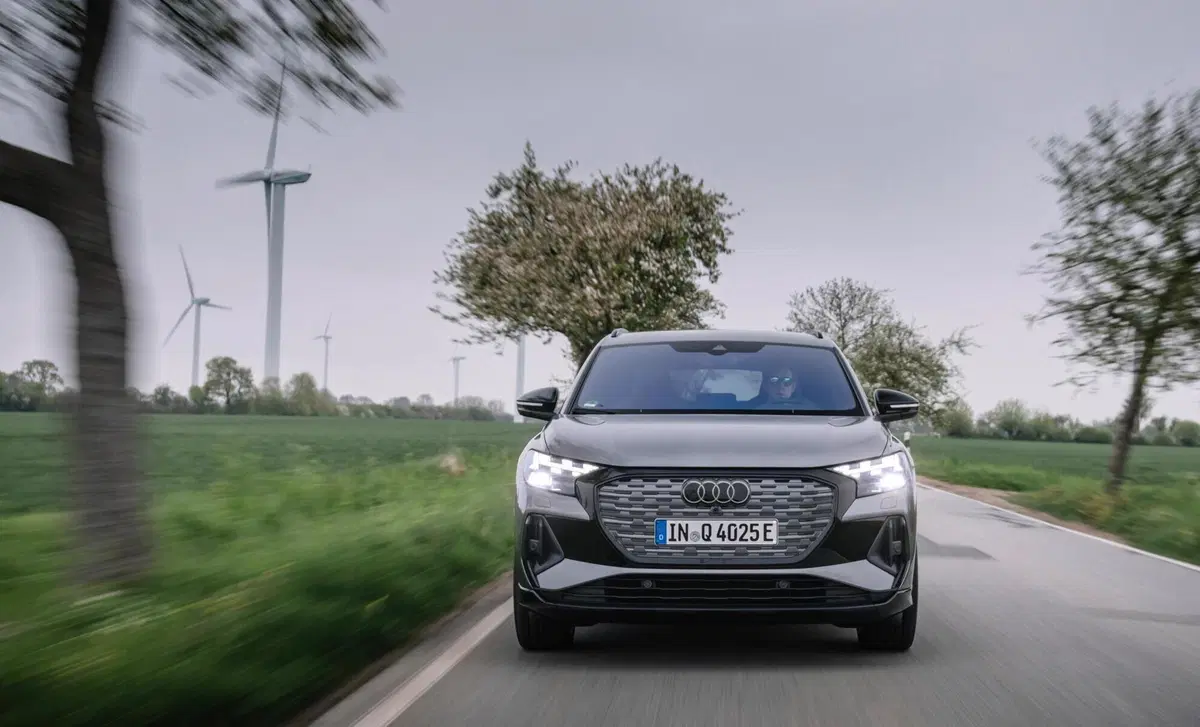 Audi Q4 Q4 45 e-tron quattro Business Advanced (2)