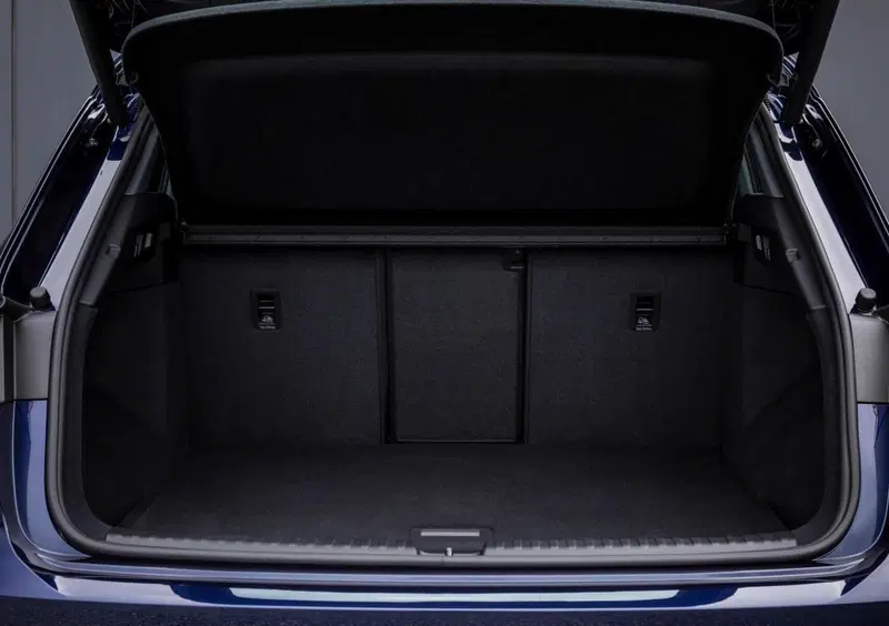 Audi Q4 (13)
