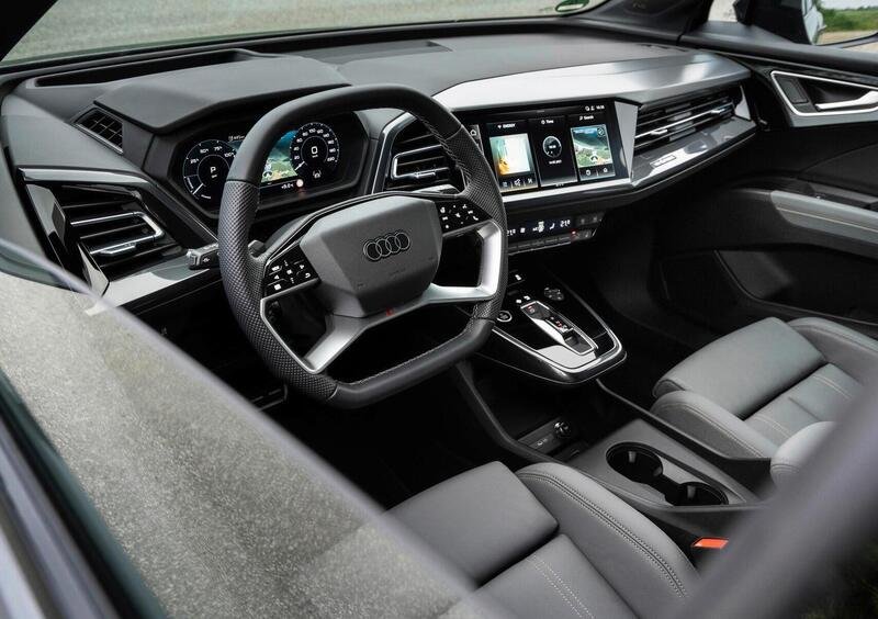 Audi Q4 (2021-->>) (15)