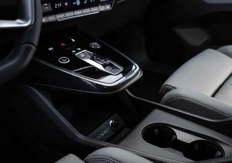 Audi Q4 (15)