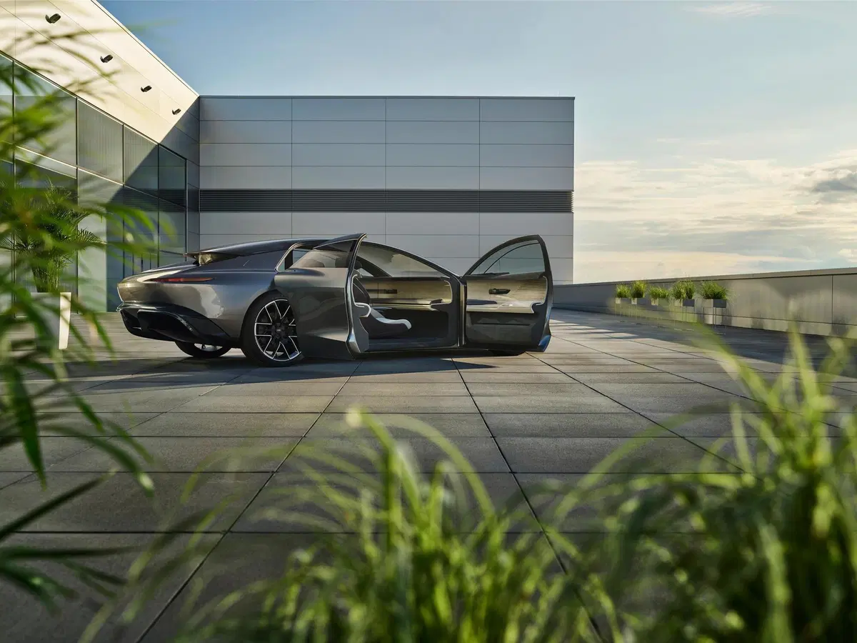 Audi Grandsphere: ecco il futuro dell'auto secondo i Quattro anelli di Ingolstadt
