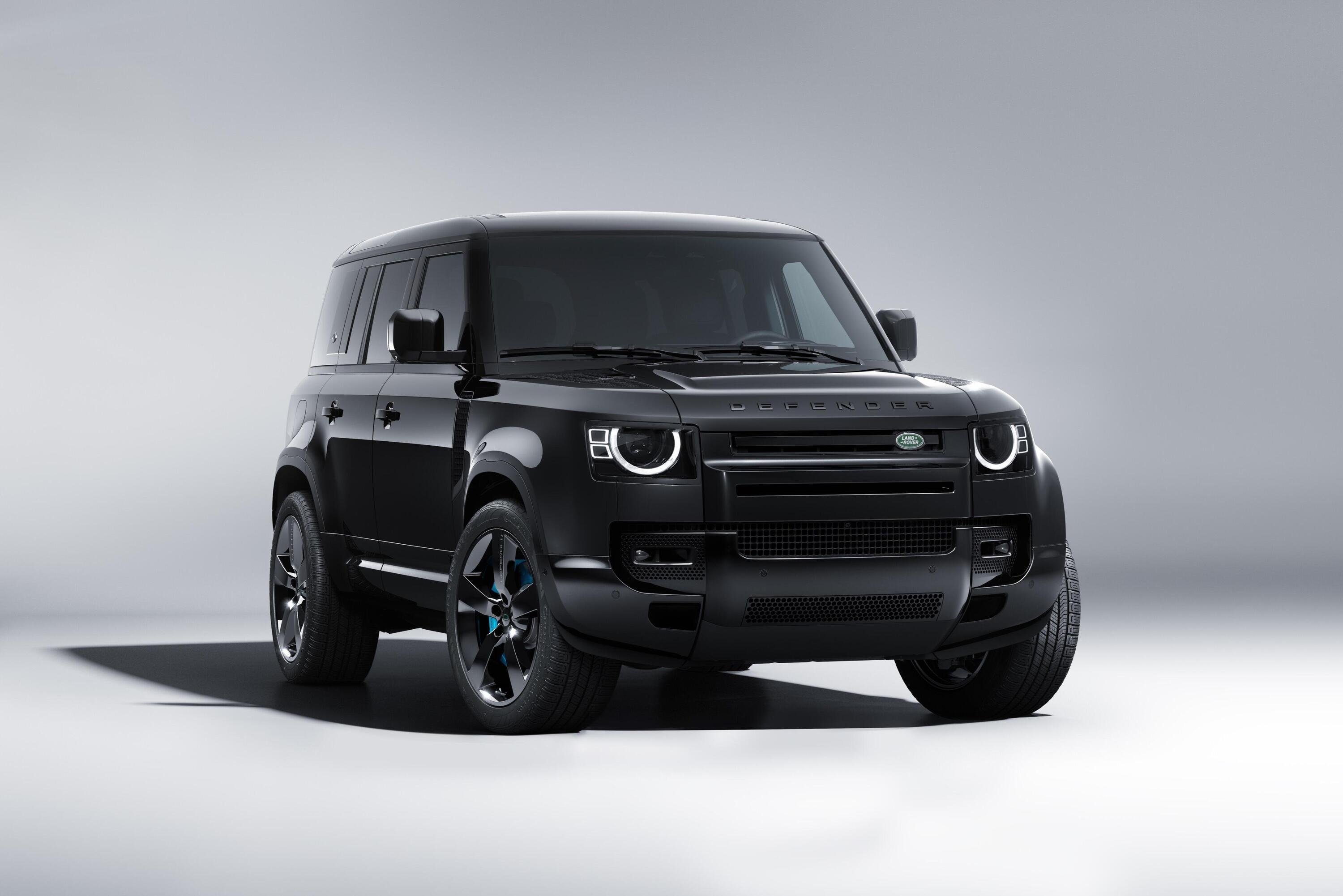 Land Rover Defender V8 Bond Edition, nel segno di James Bond - News 