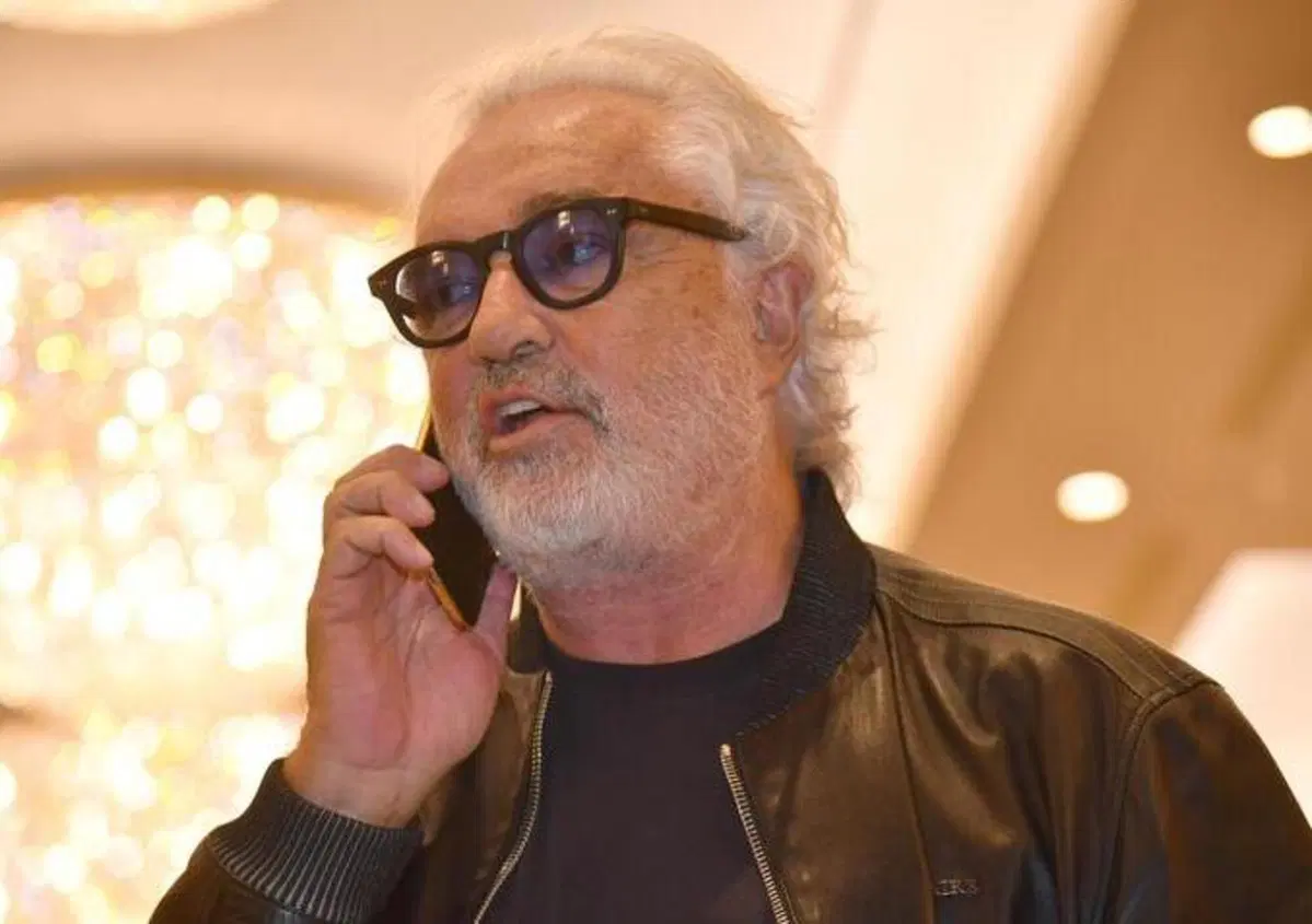 Flavio Briatore sul Green Pass: "In Francia il 40% di quelli cartacei &egrave; falso. In Italia &egrave; tutto un controsenso"