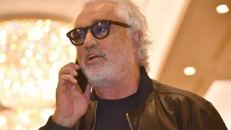 Flavio Briatore sul Green Pass: "In Francia il 40% di quelli cartacei &egrave; falso. In Italia &egrave; tutto un controsenso"