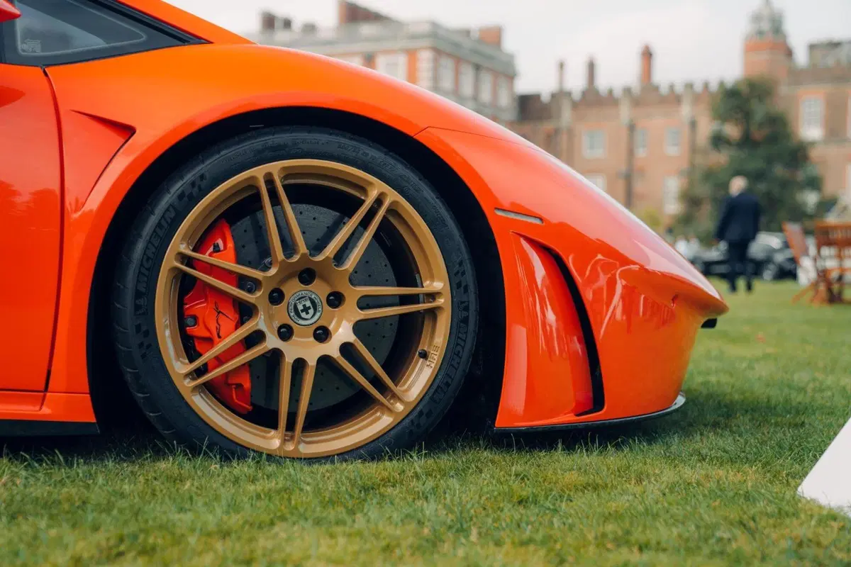 Una Lambo speciale da oltre 480 Km/h e 1.900 Cv (7)