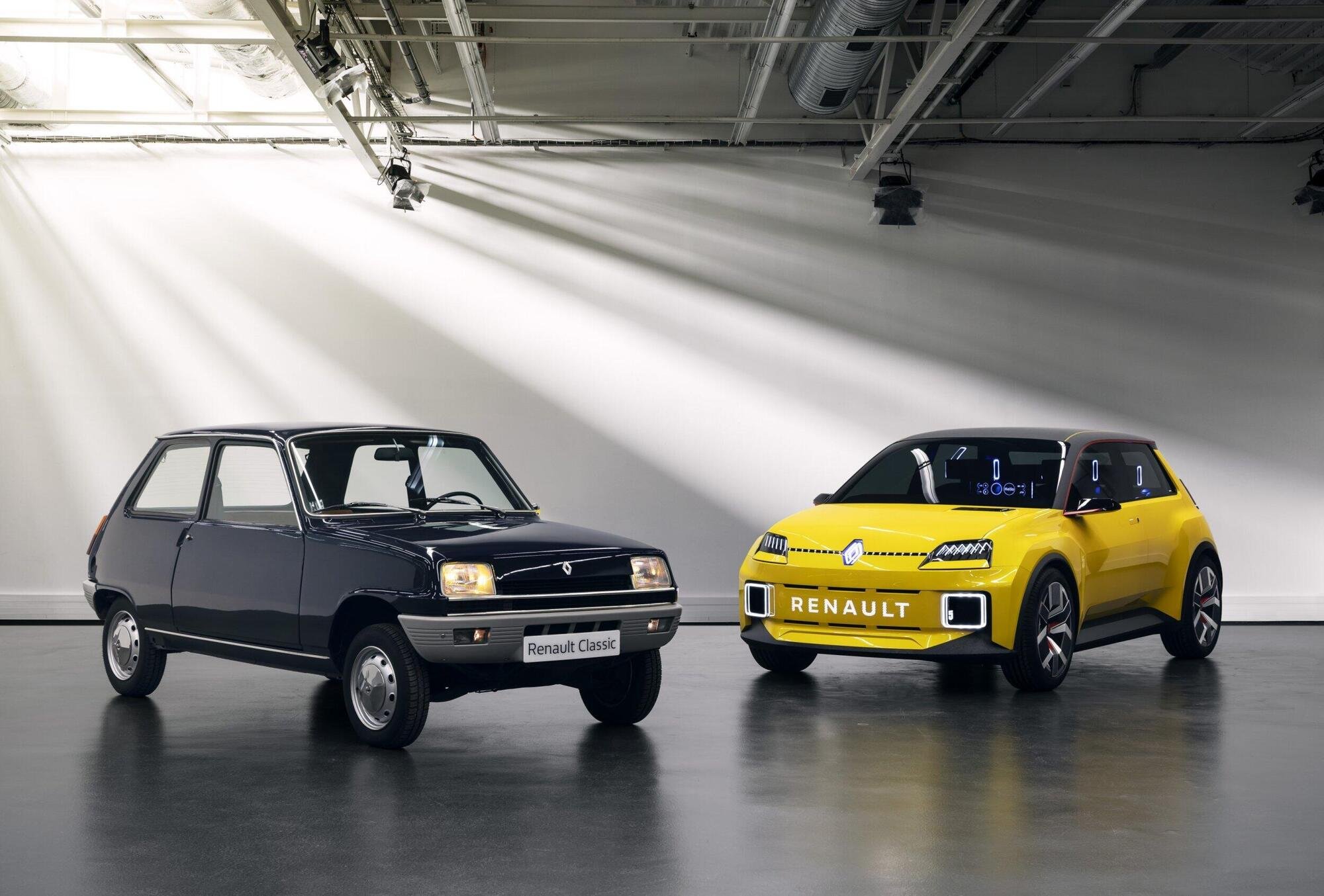 Renault 5, passato e presente al Salone di Monaco 2021