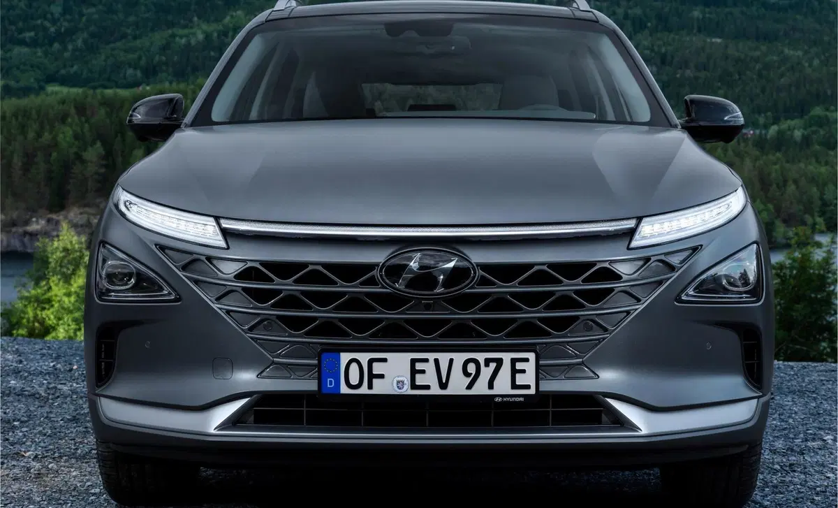 Hyundai Nexo Xclass (3)