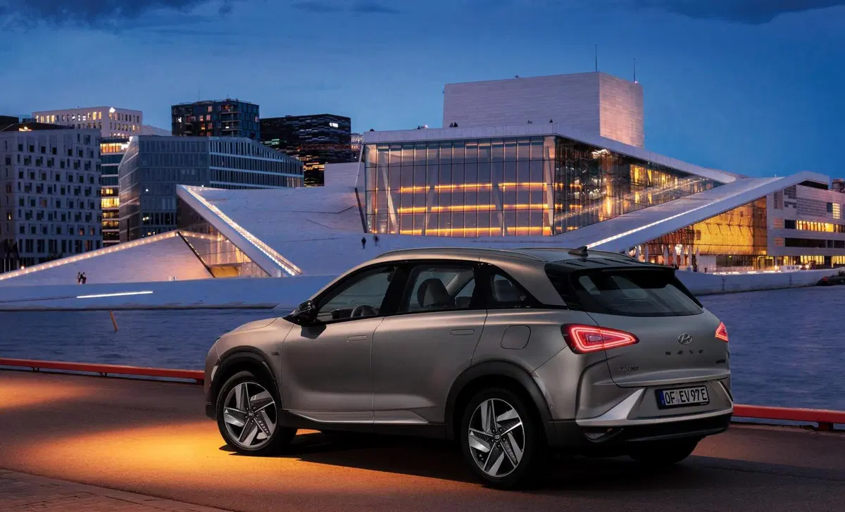 Hyundai Nexo Xclass (10)