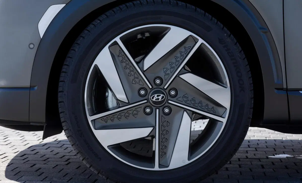 Hyundai Nexo Xclass (21)