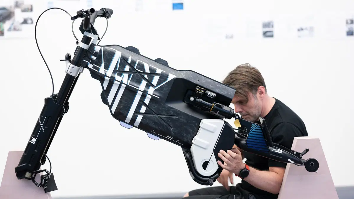 BMW Vision AMBY e i-Vision AMBY. Due proposte per la mobilità [VIDEO e GALLERY] (17)