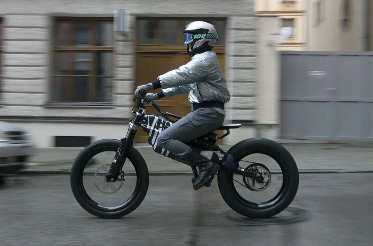 BMW Vision AMBY e i-Vision AMBY. Due proposte per la mobilità [VIDEO e GALLERY] (20)