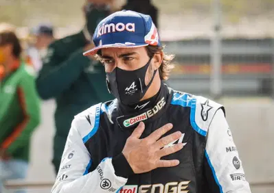 Fernando Alonso: “Una F1 elettrica? Spero succeda il più tardi possibile”