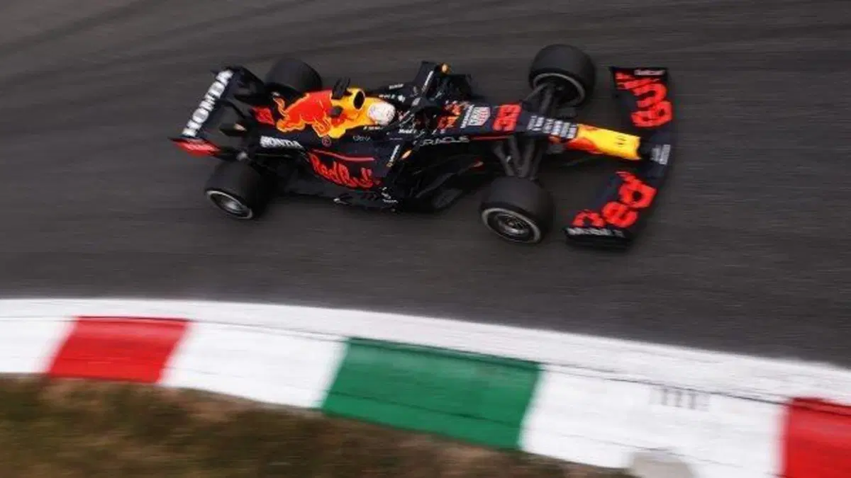 F1, GP Italia 2021: pole per Bottas (14)