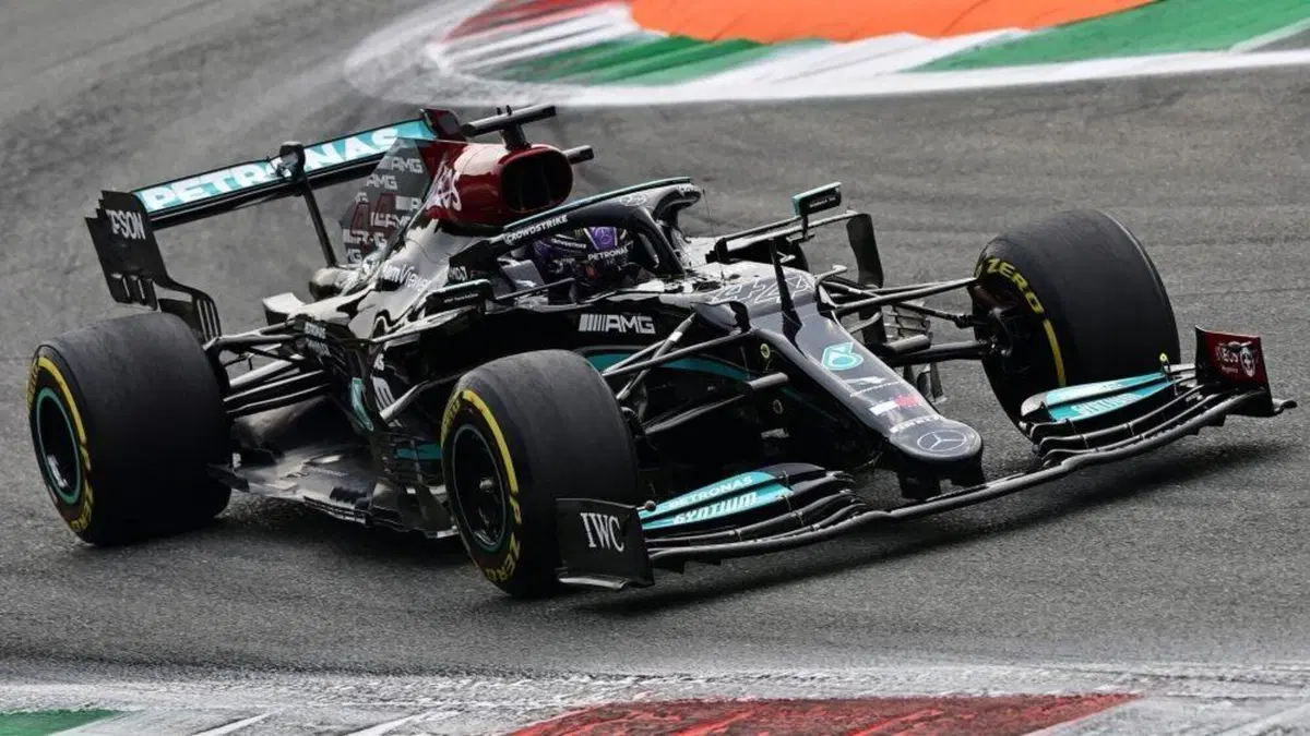F1, GP Italia 2021: pole per Bottas (32)