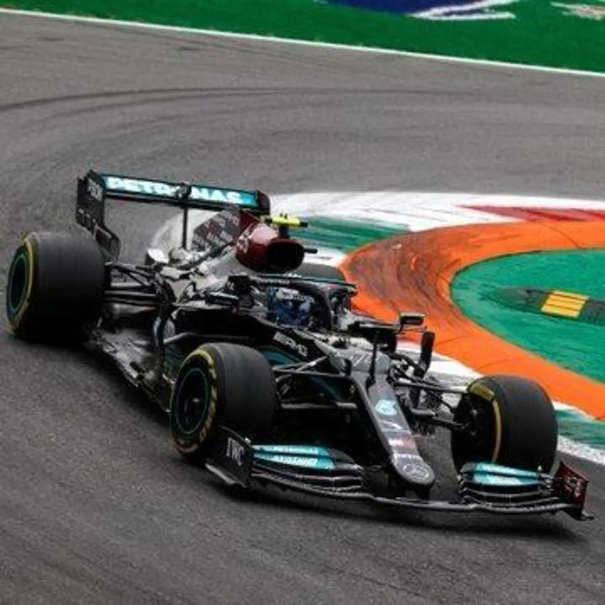 F1, GP Italia 2021: pole per Bottas (70)