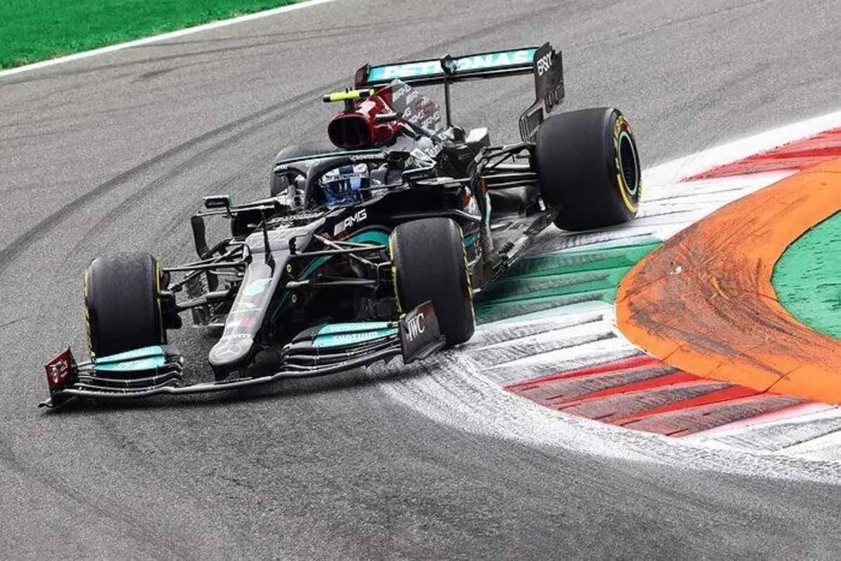 F1, GP Italia 2021: pole per Bottas (2)