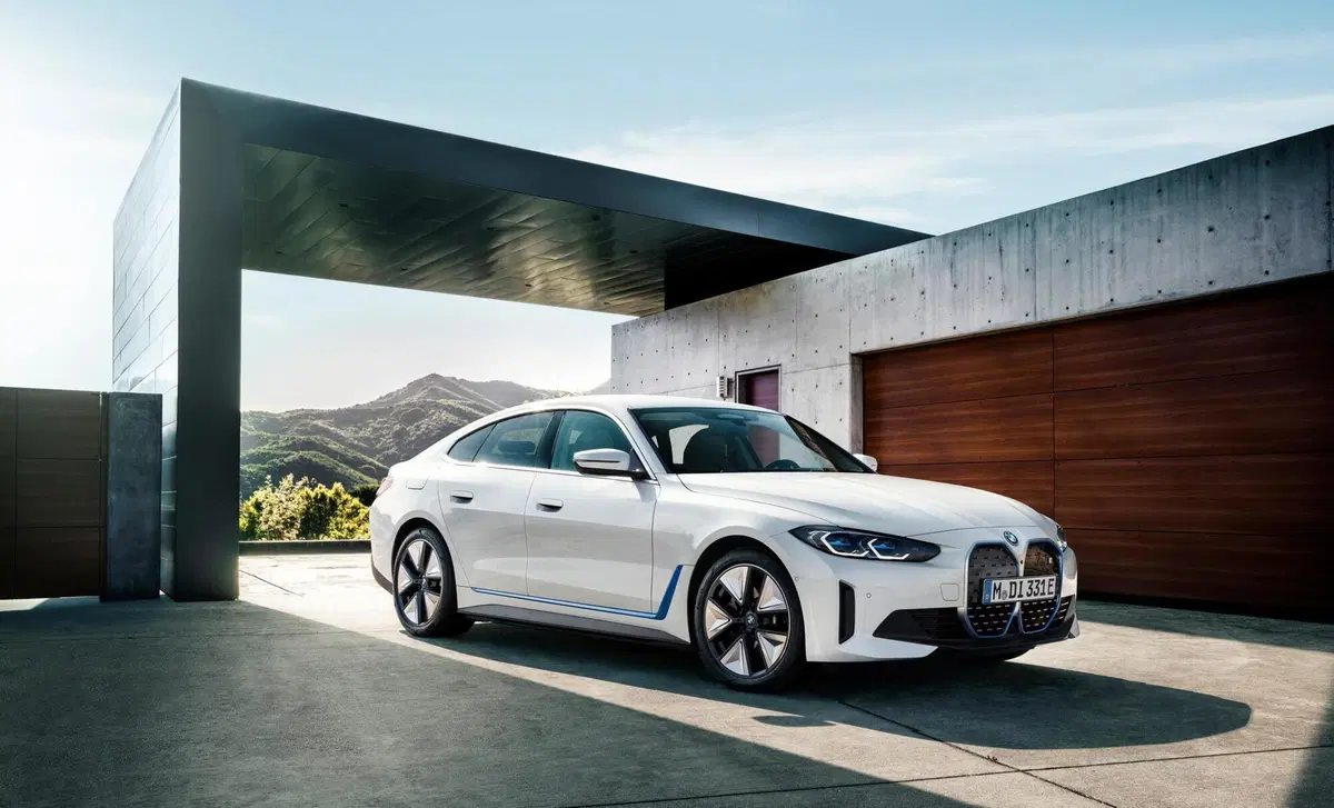 BMW i4 i4 edrive35 Sport (19)